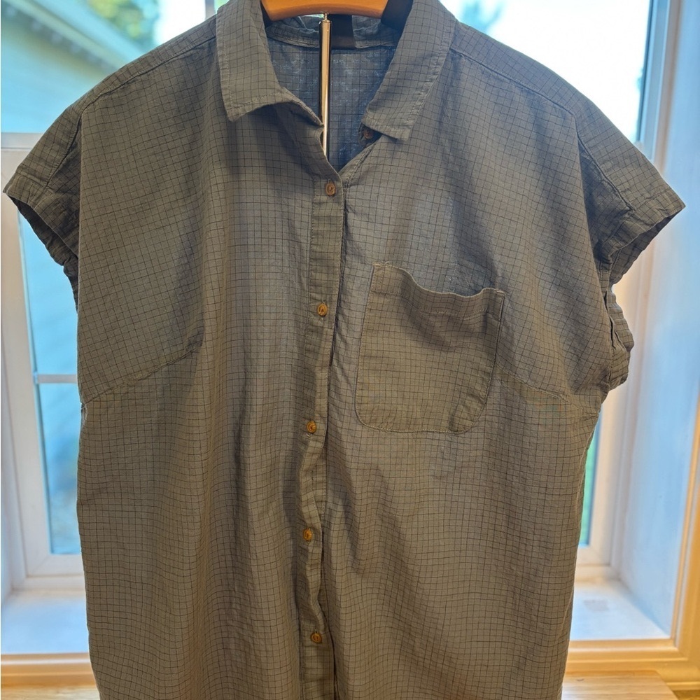 Mountain Hardwear Casual Button Down Shirt -‎ Olive